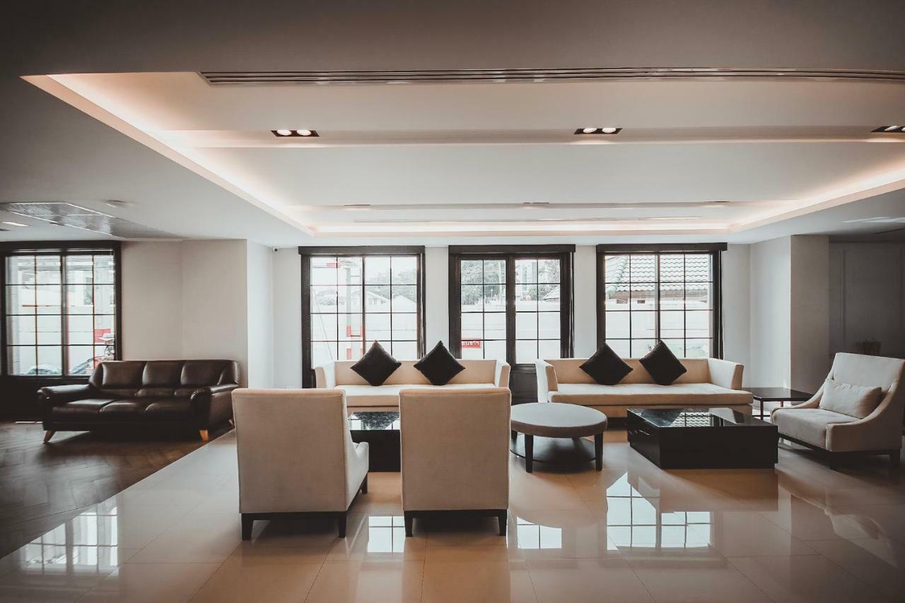 Ava Hotel Phitsanulok Extérieur photo