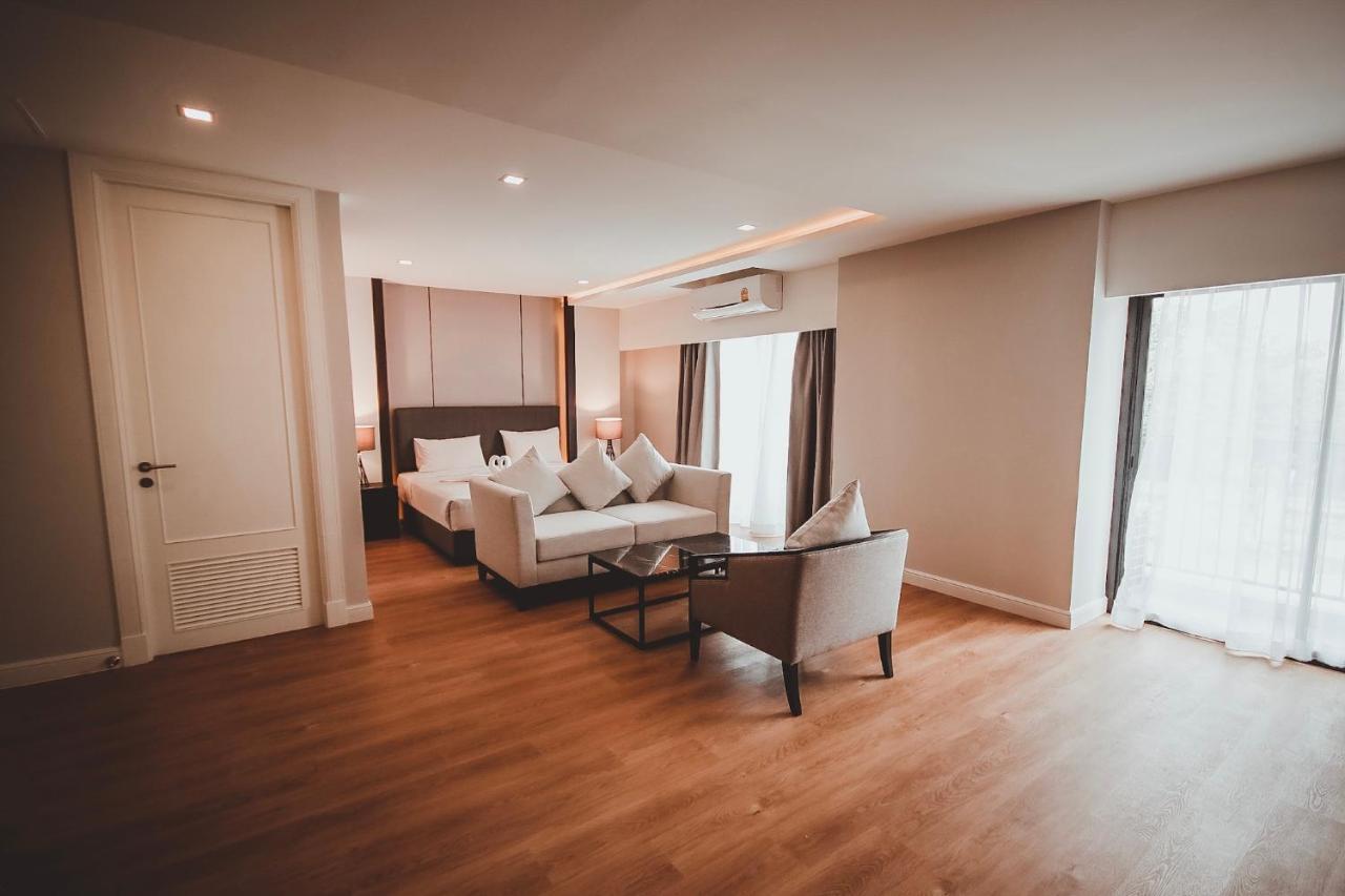 Ava Hotel Phitsanulok Extérieur photo